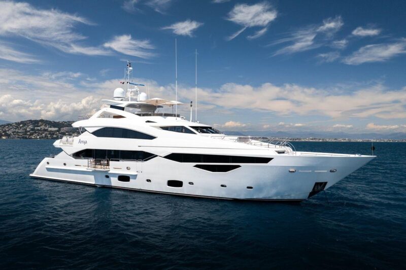 Sunseeker 131 Yacht (2015)