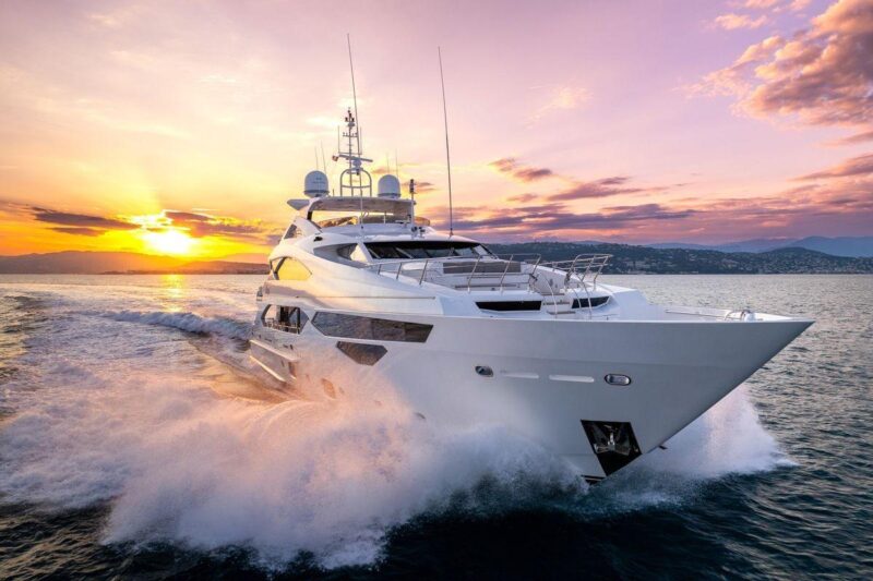 Sunseeker 131 Yacht (2015)