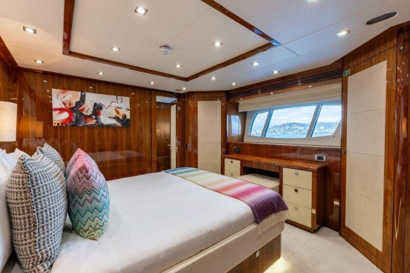 Sunseeker 131 Yacht (2015)